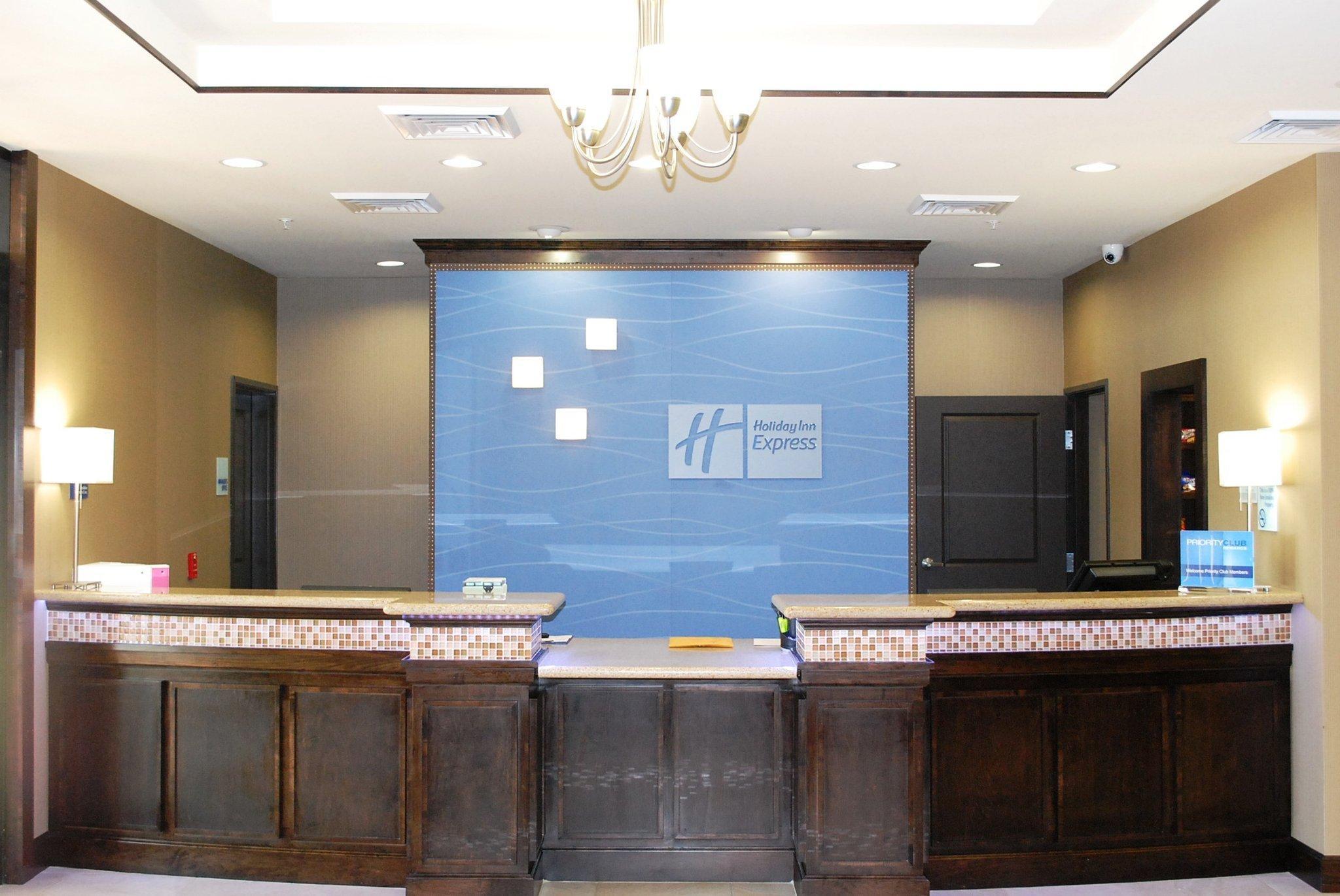 Holiday Inn Express & Suites Houston South - Near Pearland By Ihg Exterior photo